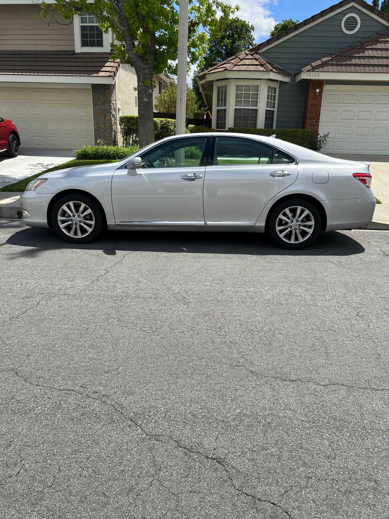 2010 Lexus ES350 - 2010 Lexus Es350 Socal - Used - VIN JTHBK1EG9A2357230 - 89,999 Miles - 6 cyl - 2WD - Automatic - Sedan - Silver - San Bernardino/santa Clarita, CA 91351, United States