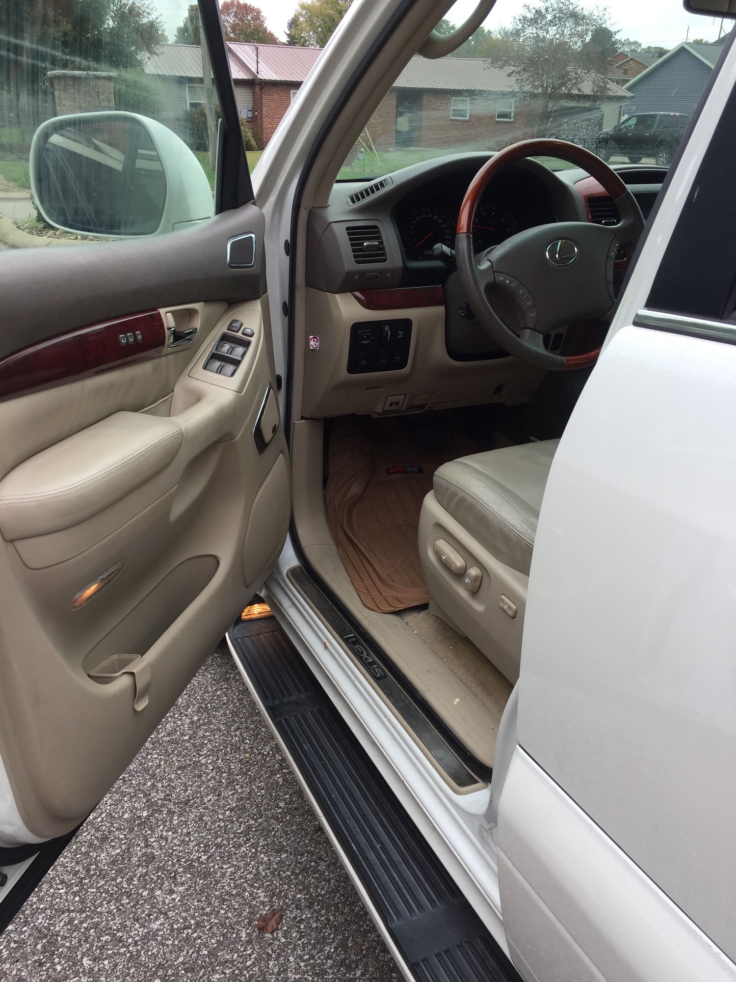 2008 Lexus GX470 - FS: '08 Lexus GX470 - 159k mi White/Tan, Tow Package, Navi & DVD - Used - VIN JTJBT20XX80161828 - 159,000 Miles - 8 cyl - AWD - Automatic - SUV - White - Vienna, WV 26105, United States