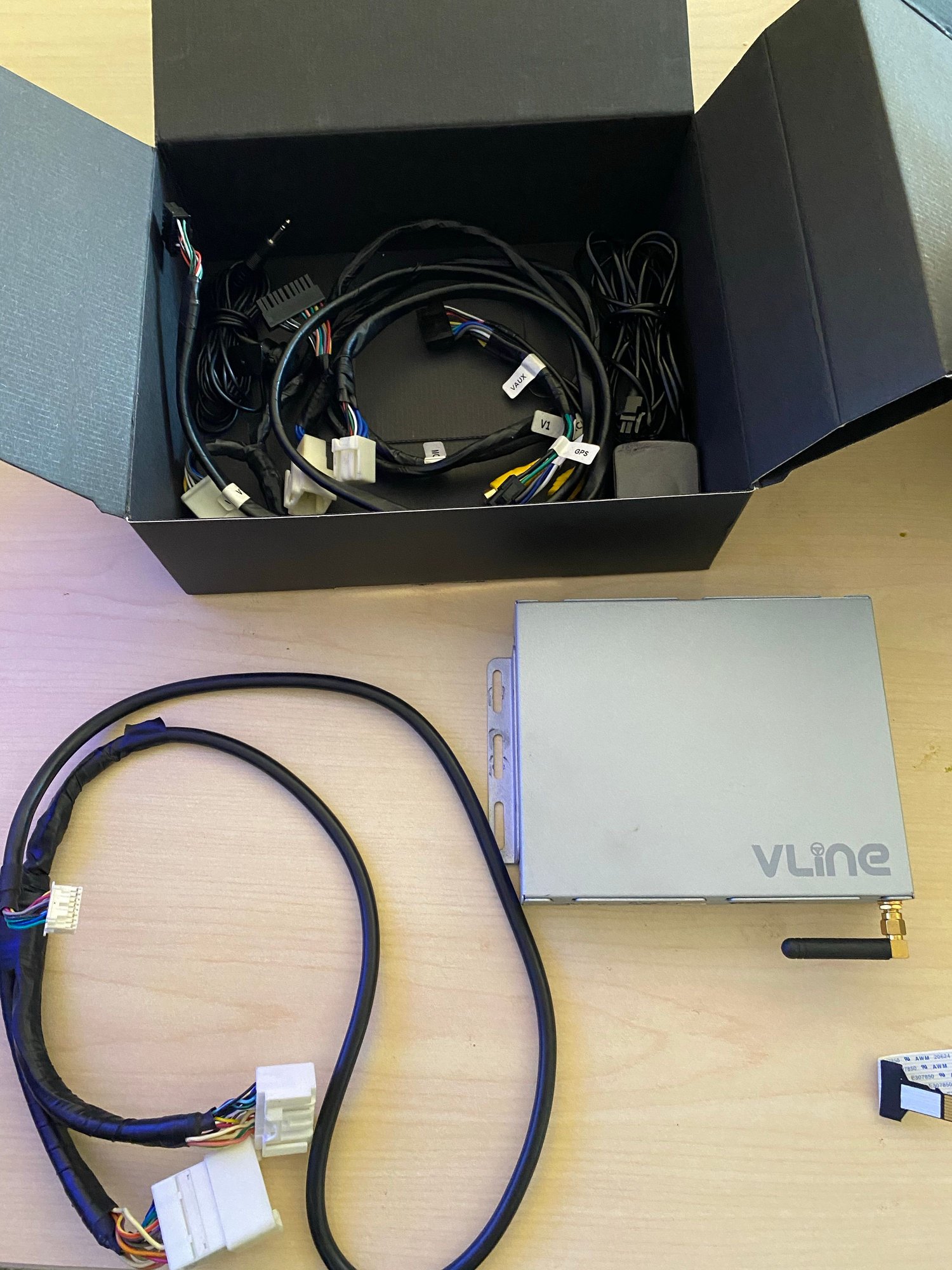 Audio Video/Electronics - LEXUS GX470 2003-2004 (Navi) VLine CarPlay Android Auto Infotainment System - Used - 2003 Lexus GX470 - Greenville, SC 29609, United States