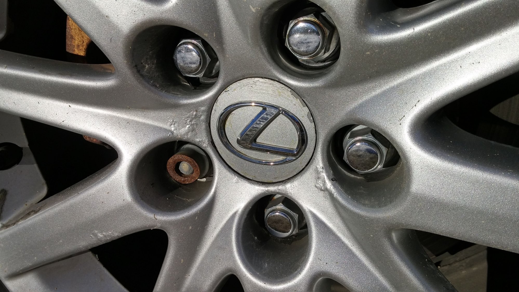 Loose lug stud, maybe stripped splines, how hard to replace a lug stud