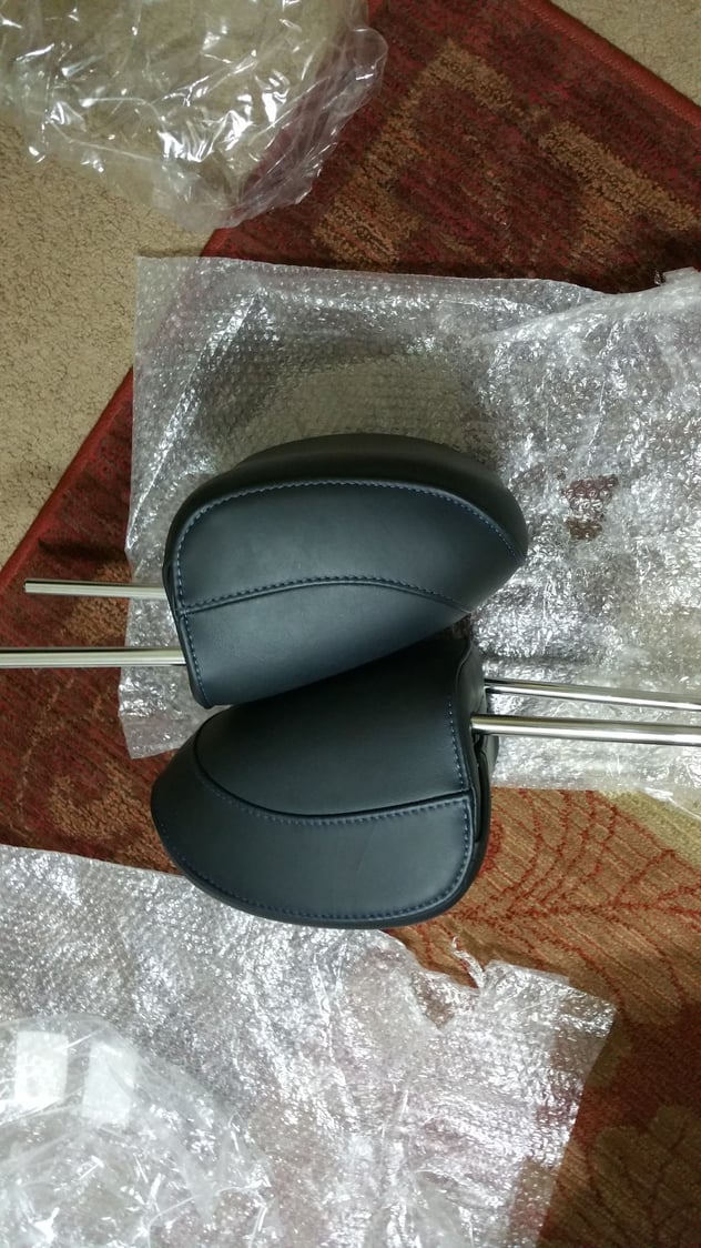 Interior/Upholstery - ISx50 / ISF Front Headrests (Pair) - Black semi-aniline leather with blue trim - Used - All Years Lexus IS F - 2006 to 2013 Lexus IS250 - 2006 to 2013 Lexus IS350 - Dallas, TX 75050, United States