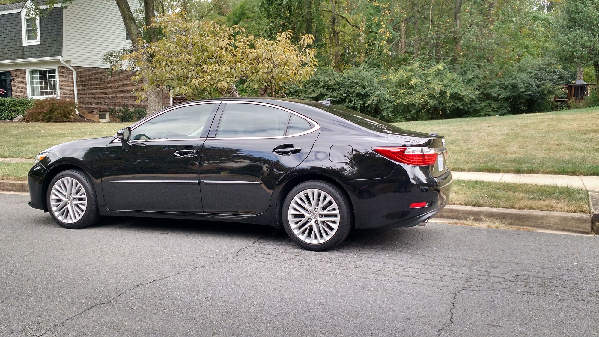 2013 Lexus ES350 - Beautiful 2013 Lexus ES 350 Ultra Luxury - Used - VIN JTHBK1GG8D2080412 - 50,030 Miles - 6 cyl - 2WD - Automatic - Sedan - Black - Reston, VA 20191, United States