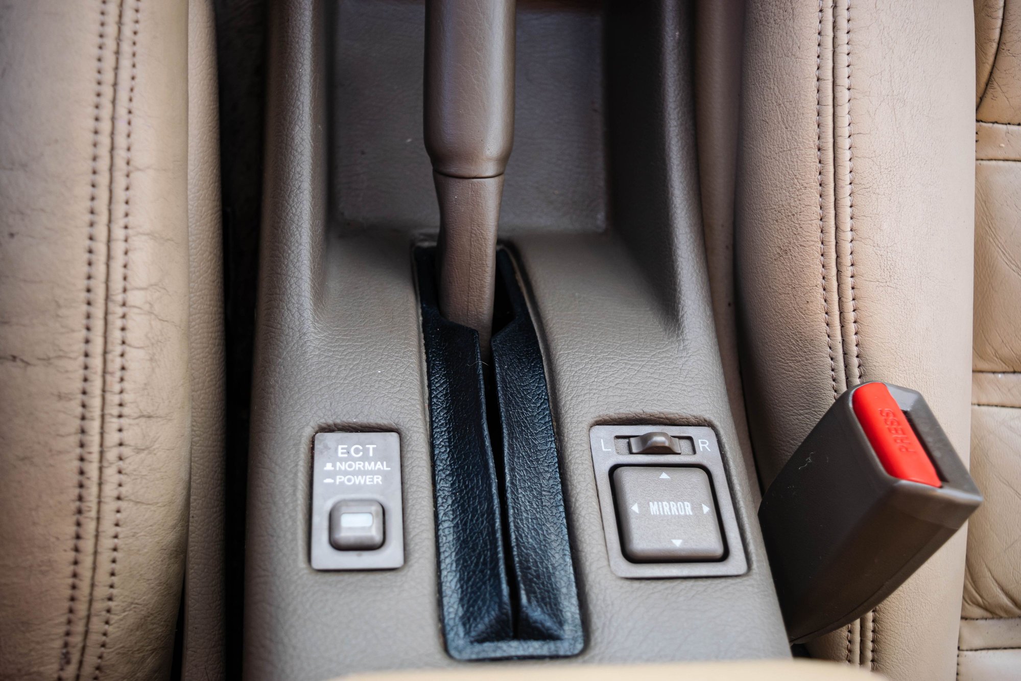 1991 Lexus ES250 - 1991 Lexus ES250 - 33k Miles - One Owner - Used - VIN JT8VV22T2M0148603 - 6 cyl - 2WD - Automatic - Sedan - Black - Houston, TX 77489, United States