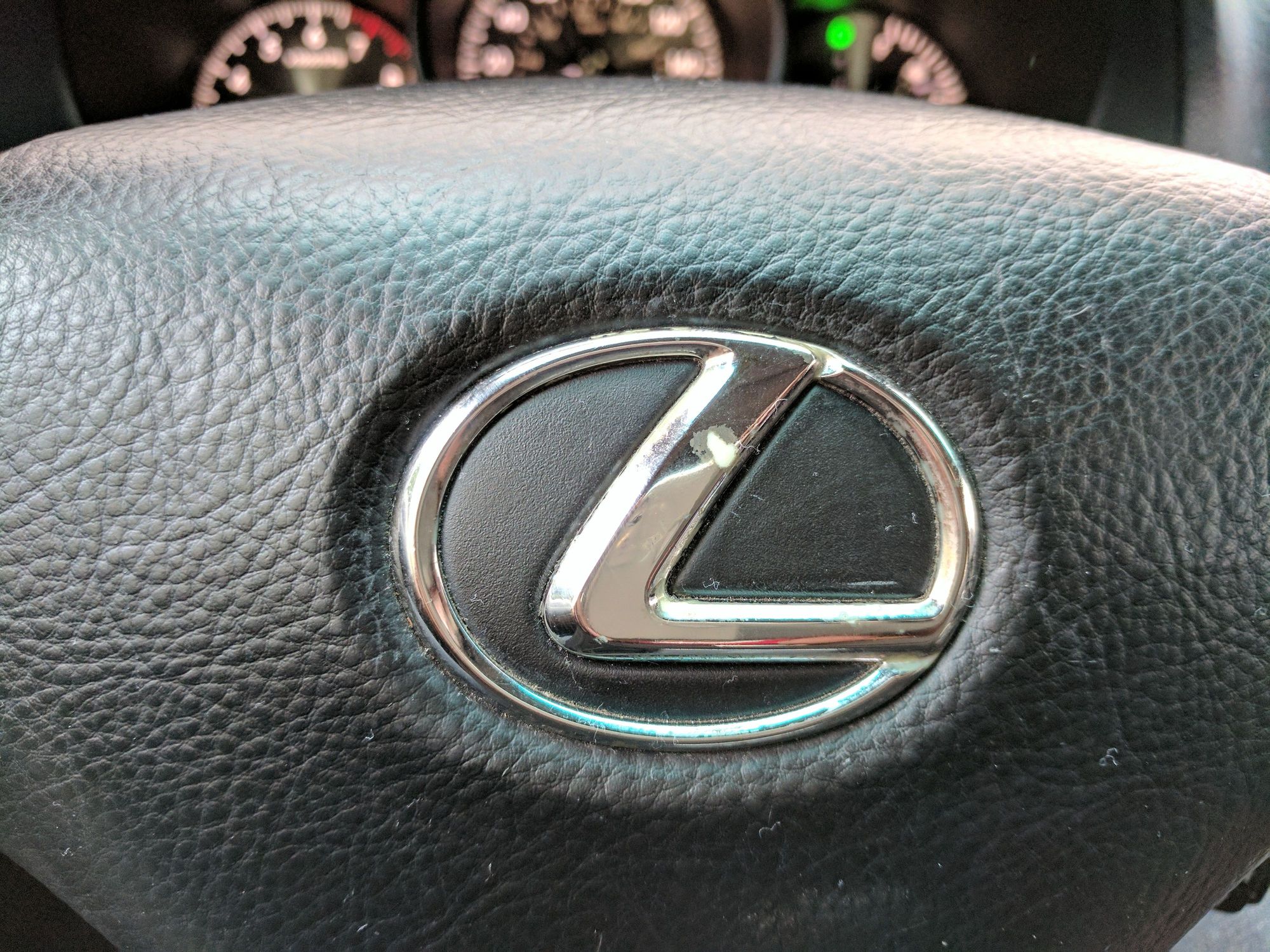 Peeling Steering Wheel Emblem ClubLexus Lexus Forum Discussion