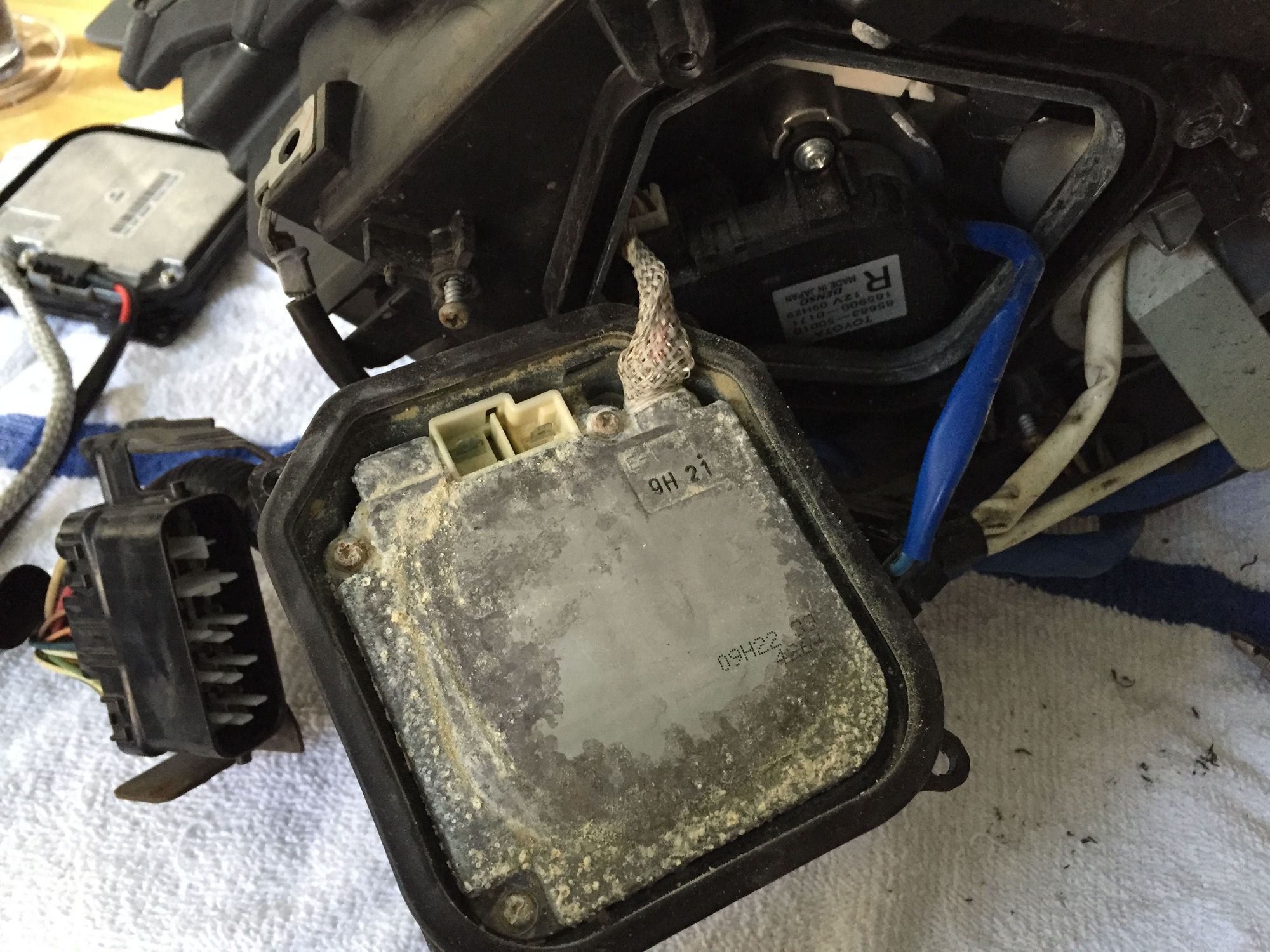 DIY Lexus Headlight Ballast Replacement Re Wiring No Headlight Disassembly! ClubLexus