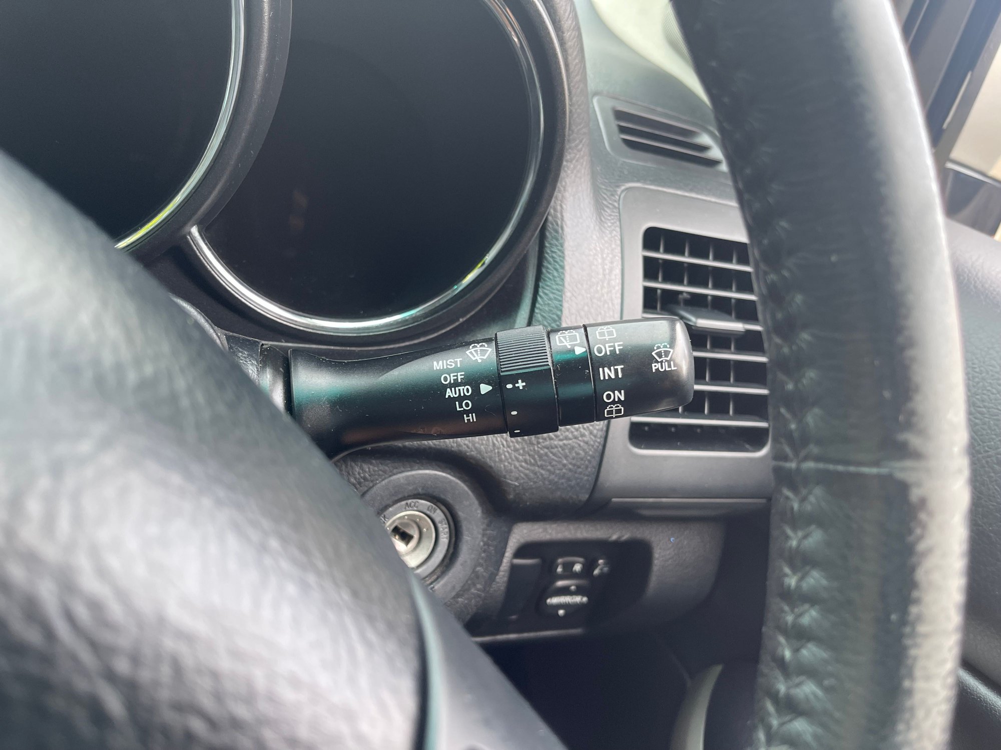 Wiper stalk showing auto wipers. 