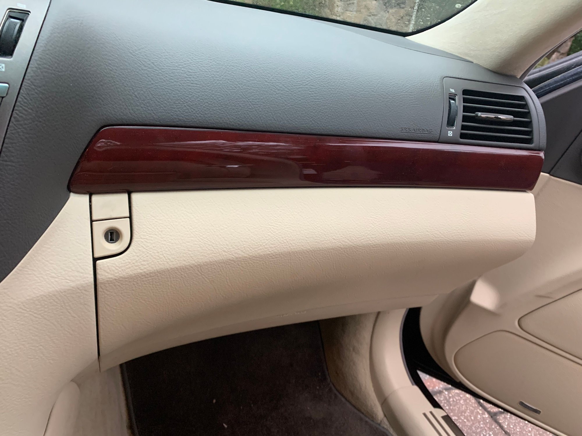 2011 Lexus LS460 - 2011 LS460L for sale - Used - VIN JTHGL5EF7B5042637 - 140 Miles - 8 cyl - 2WD - Automatic - Sedan - Black - Saint Johns, FL 32259, United States