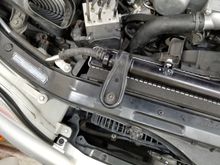 No issue with radiator hold down bracket fitment