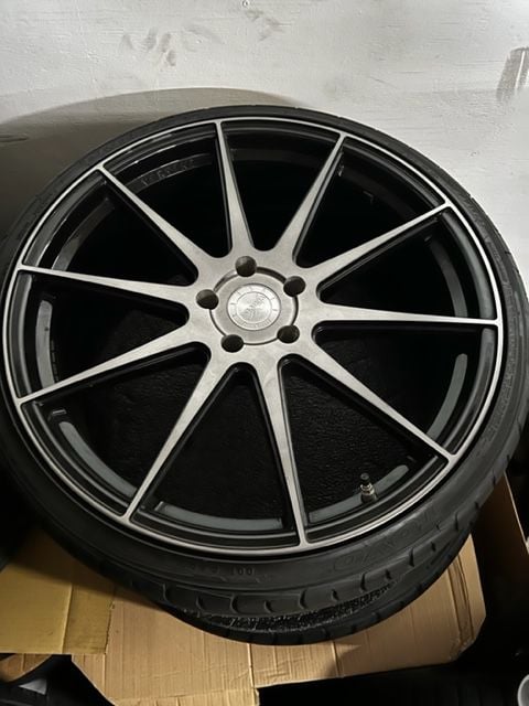 Wheels and Tires/Axles - Vertini rf1.3 gloss black/tinted 22" - Used - 2010 to 2021 Lexus LS - 2007 to 2021 BMW All Models - 2011 to 2021 Acura RL - Boston, MA 02115, United States