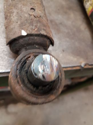 Looked this pic bolt seized inside sleeve 