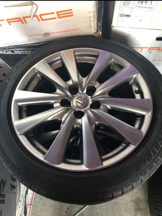 Rims are in great condition, like new ! OEM wheels 