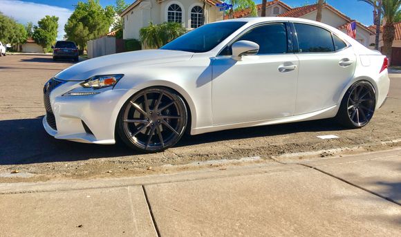 20" Stance sf01, pirelle rear 285s, rsr super downs