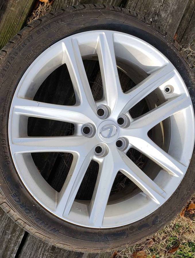 Wheels and Tires/Axles - (4) 17x7 OEM Lexus Whees w/Center Caps 5x100 CT200 - Used - 2011 to 2017 Lexus CT200h - Bowling Green, KY 42101, United States