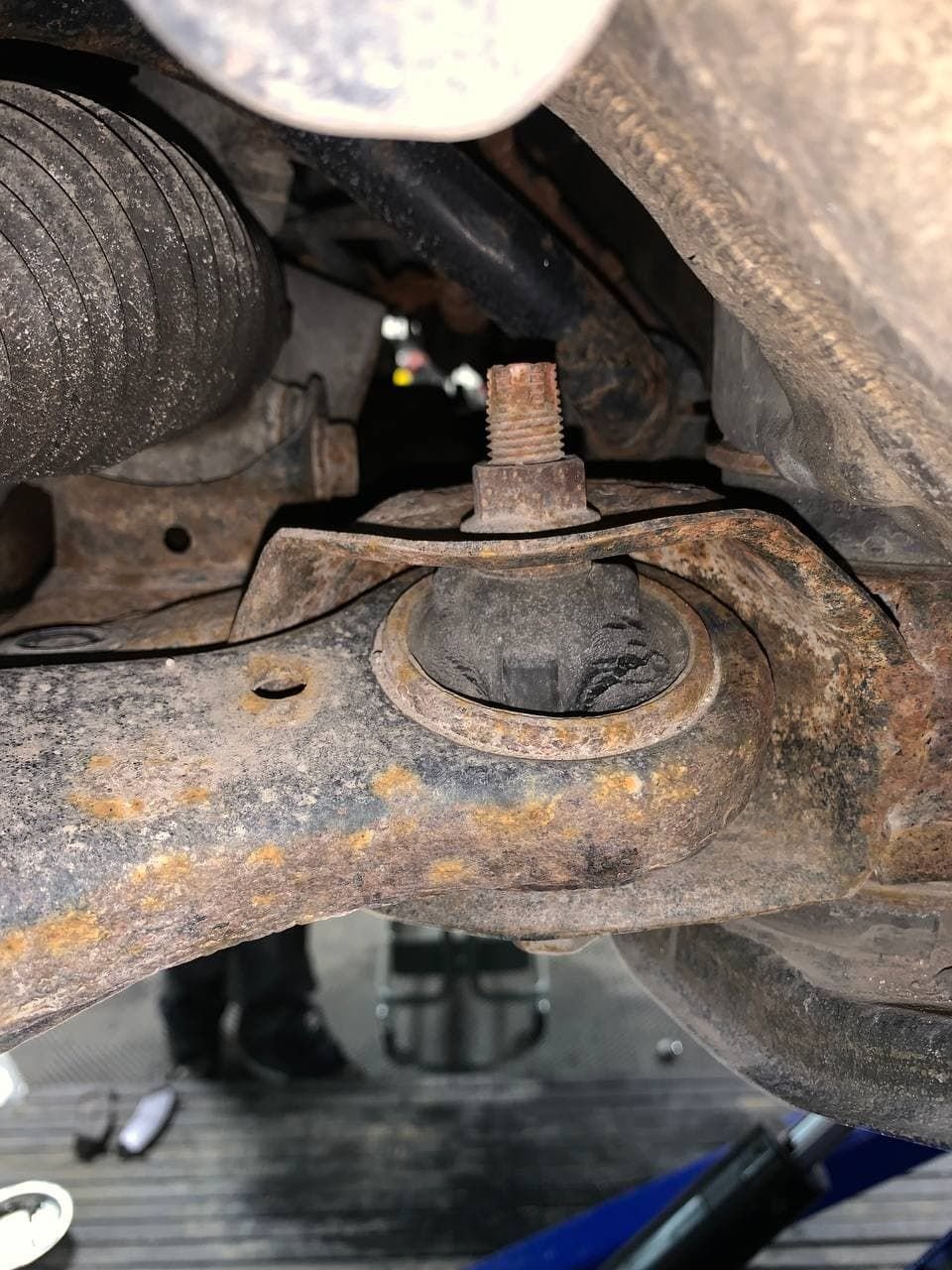 Do These Control Arms Need Replacing? ClubLexus Lexus Forum Discussion