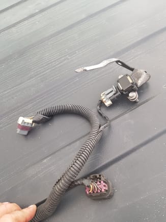 Wheres this go? Do i need it? Theres still the sensor in the supercharger (i know i dont plug it into anything or use that sensor), the sensor is stkll in the lsj manifold what does that plug into? What does it read? Iat2?