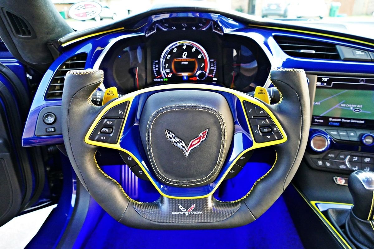 Chevrolet Pressroom showing piece on C8 steering wheel Page 3