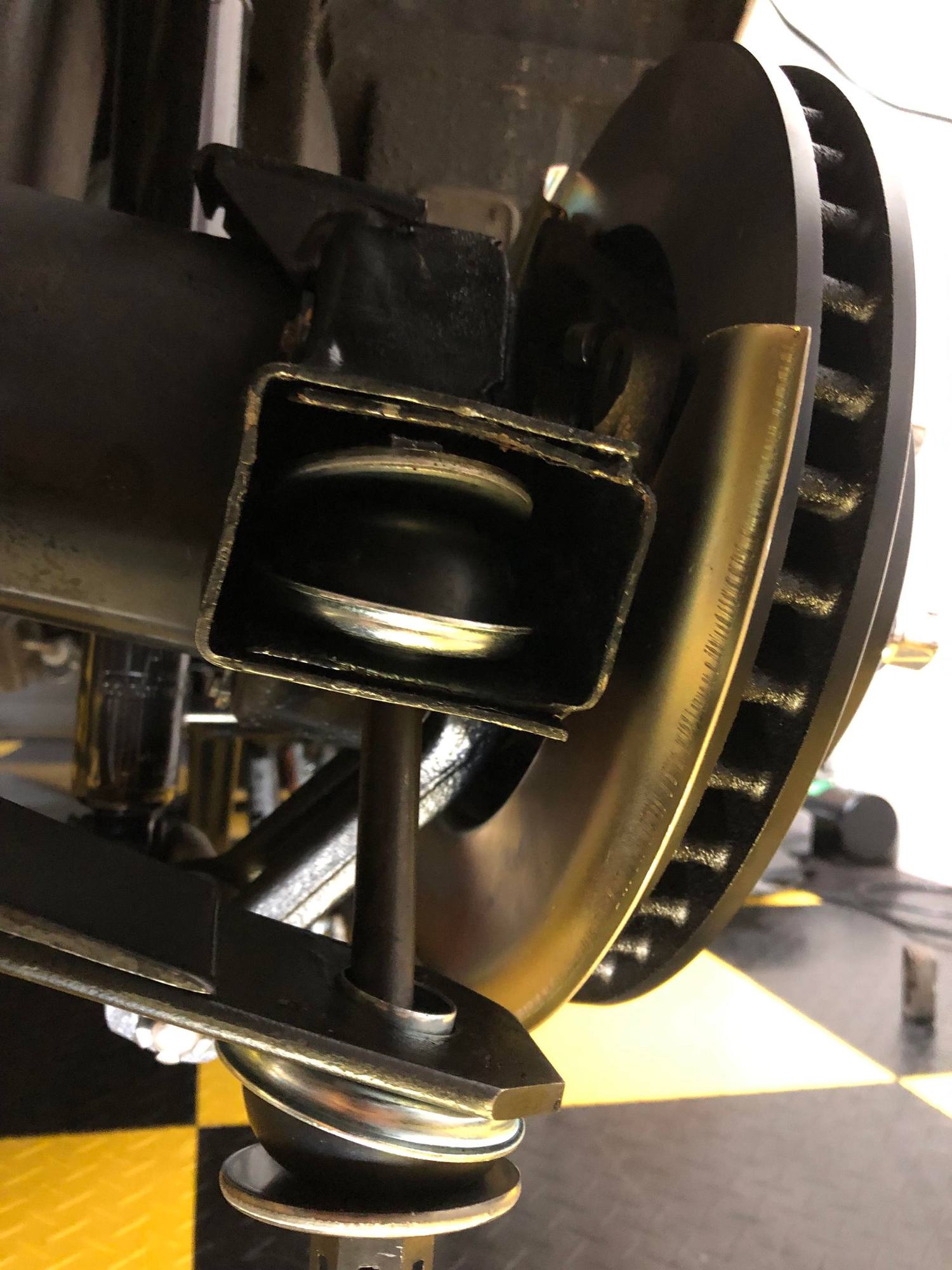 Leaf Spring Bolts install issue CorvetteForum Chevrolet Corvette