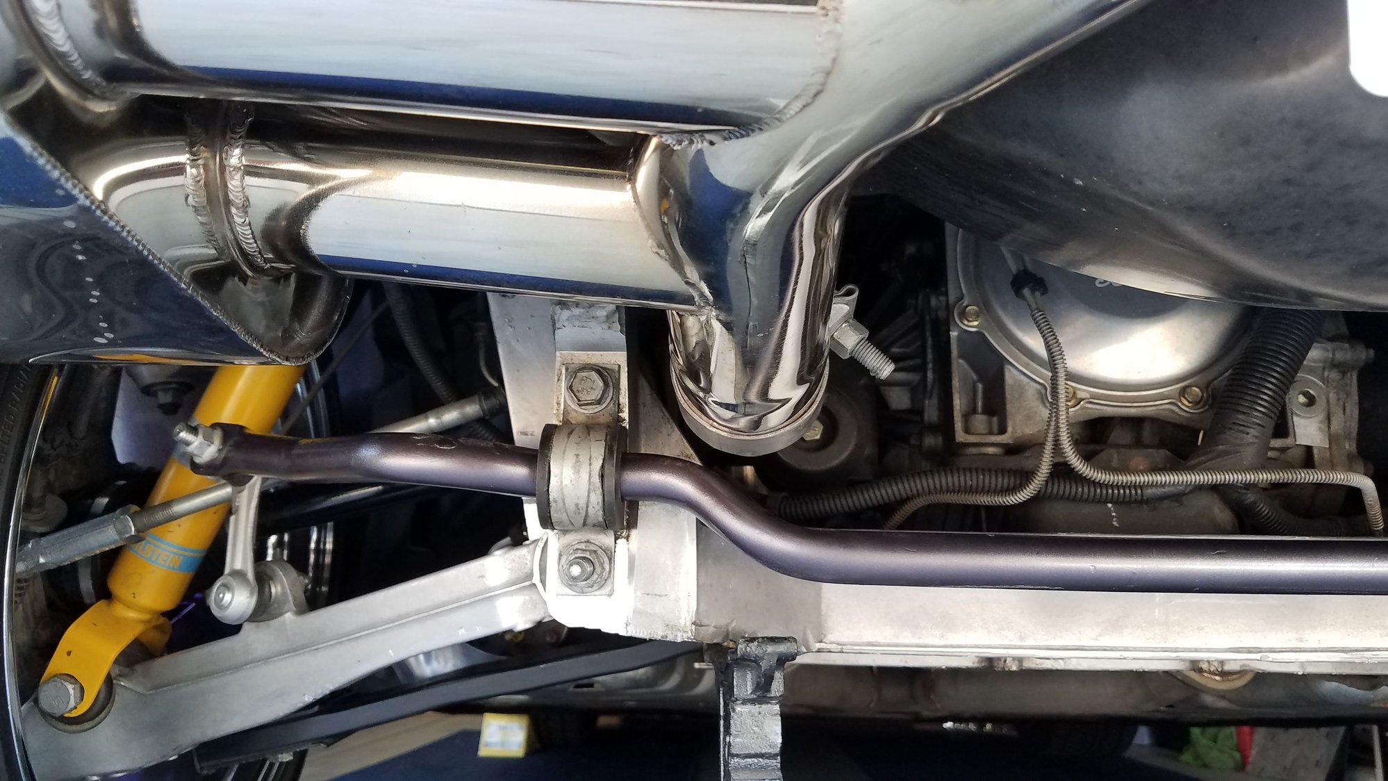 picture of rear sway bar, prefer C6 Z51 CorvetteForum Chevrolet