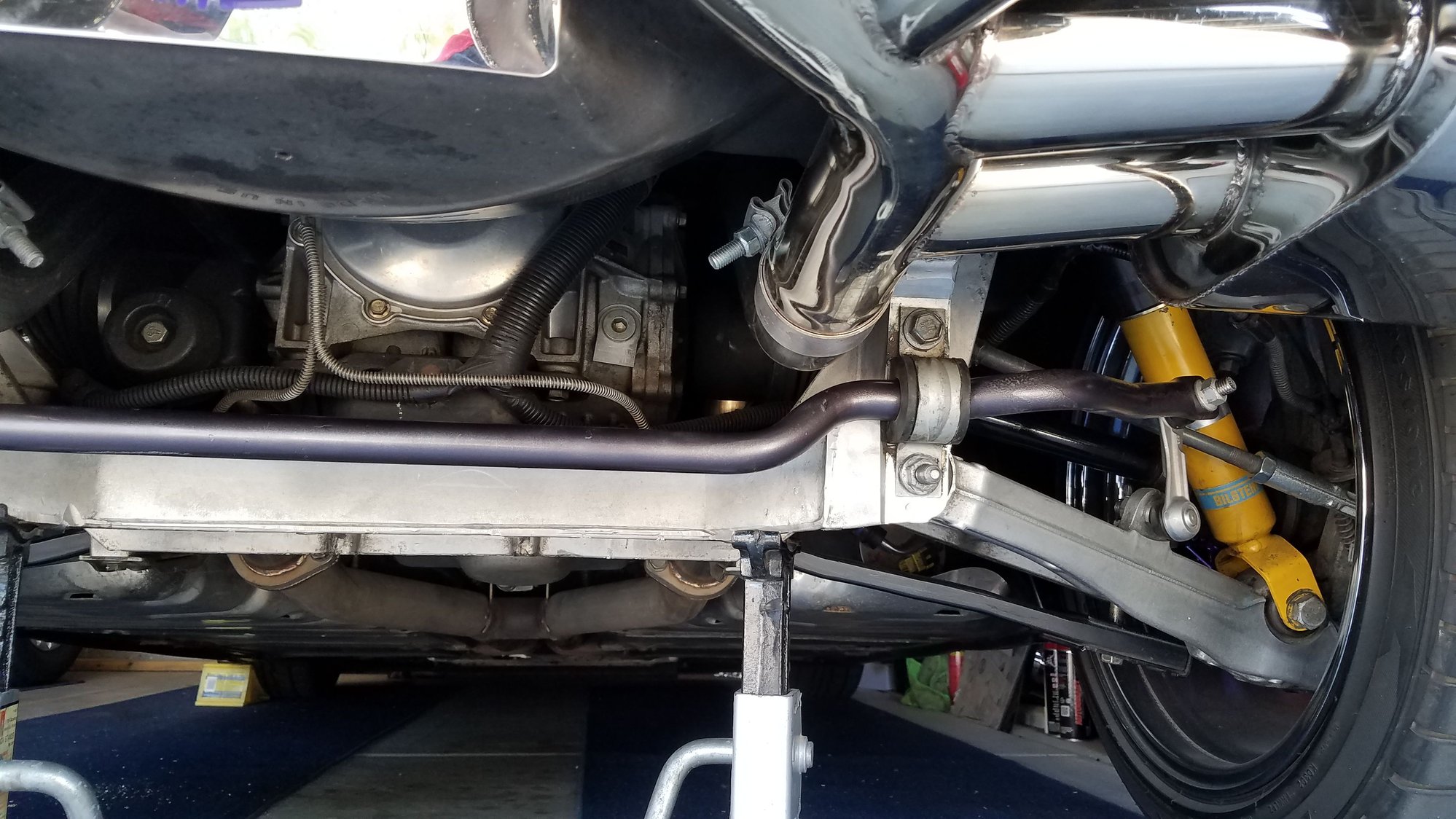 picture of rear sway bar, prefer C6 Z51 CorvetteForum Chevrolet Corvette Forum Discussion