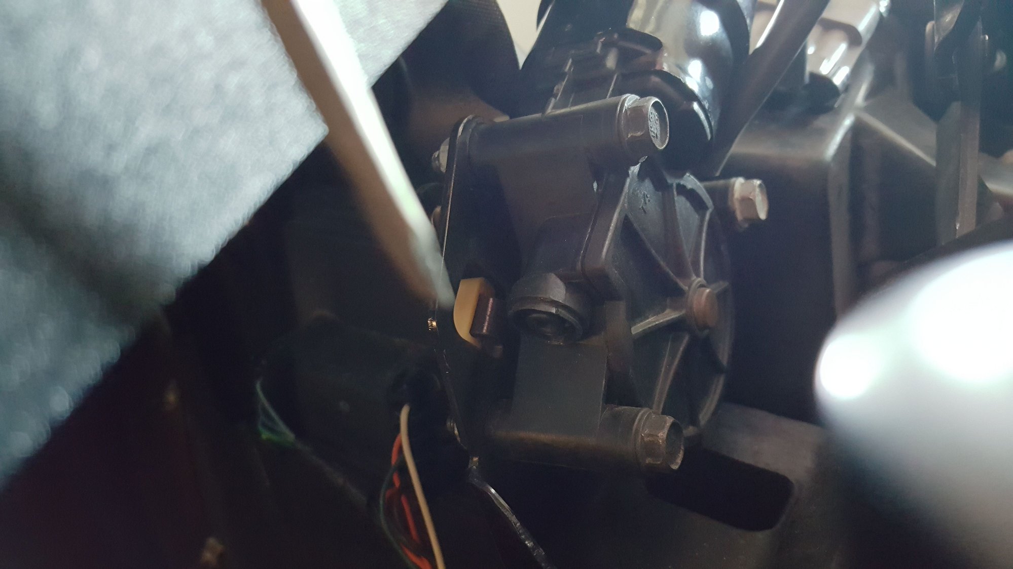 RESOLVED Headlight motor keeps running after closing CorvetteForum