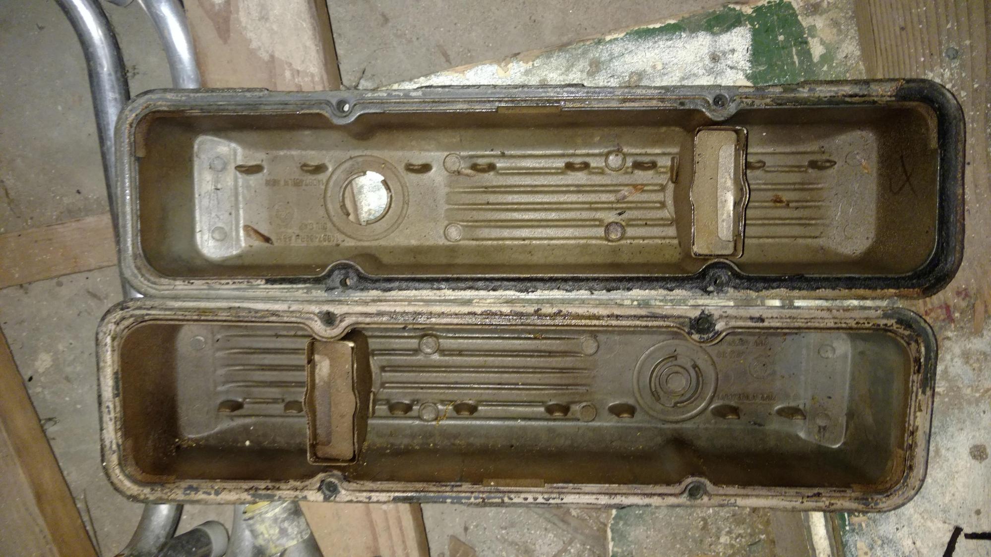 What Roller Rocker will fit in a factory valve cover? 62 327/340