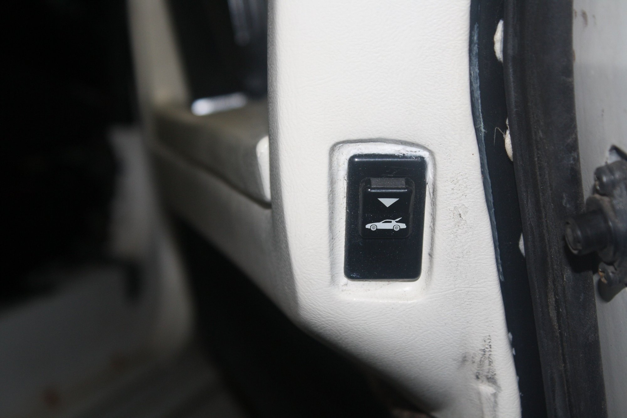 1988 door hatch release switch CorvetteForum Chevrolet Corvette