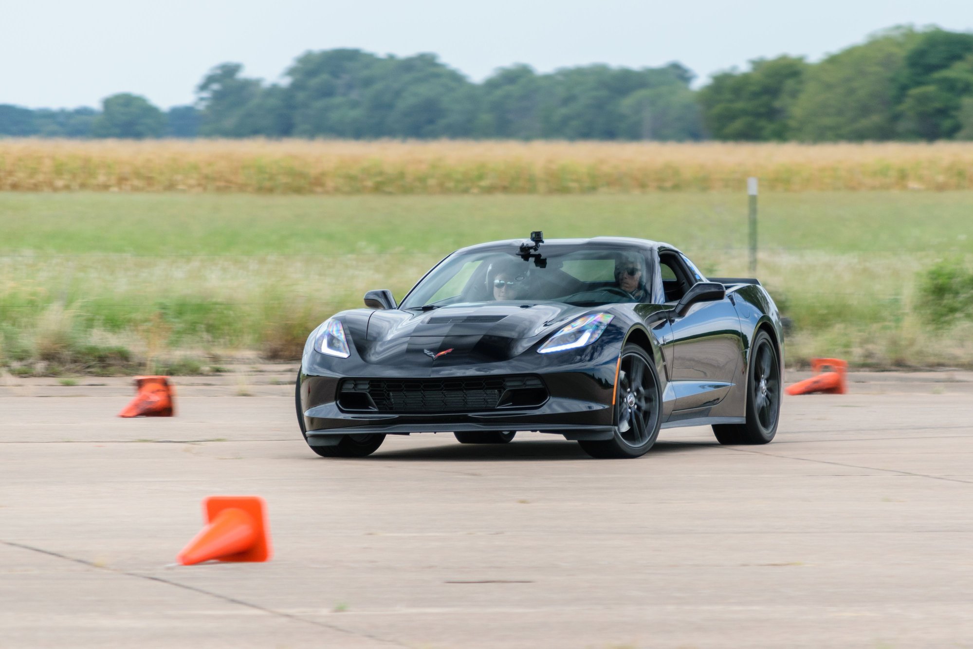 Side skirts on black C7? - CorvetteForum - Chevrolet Corvette Forum