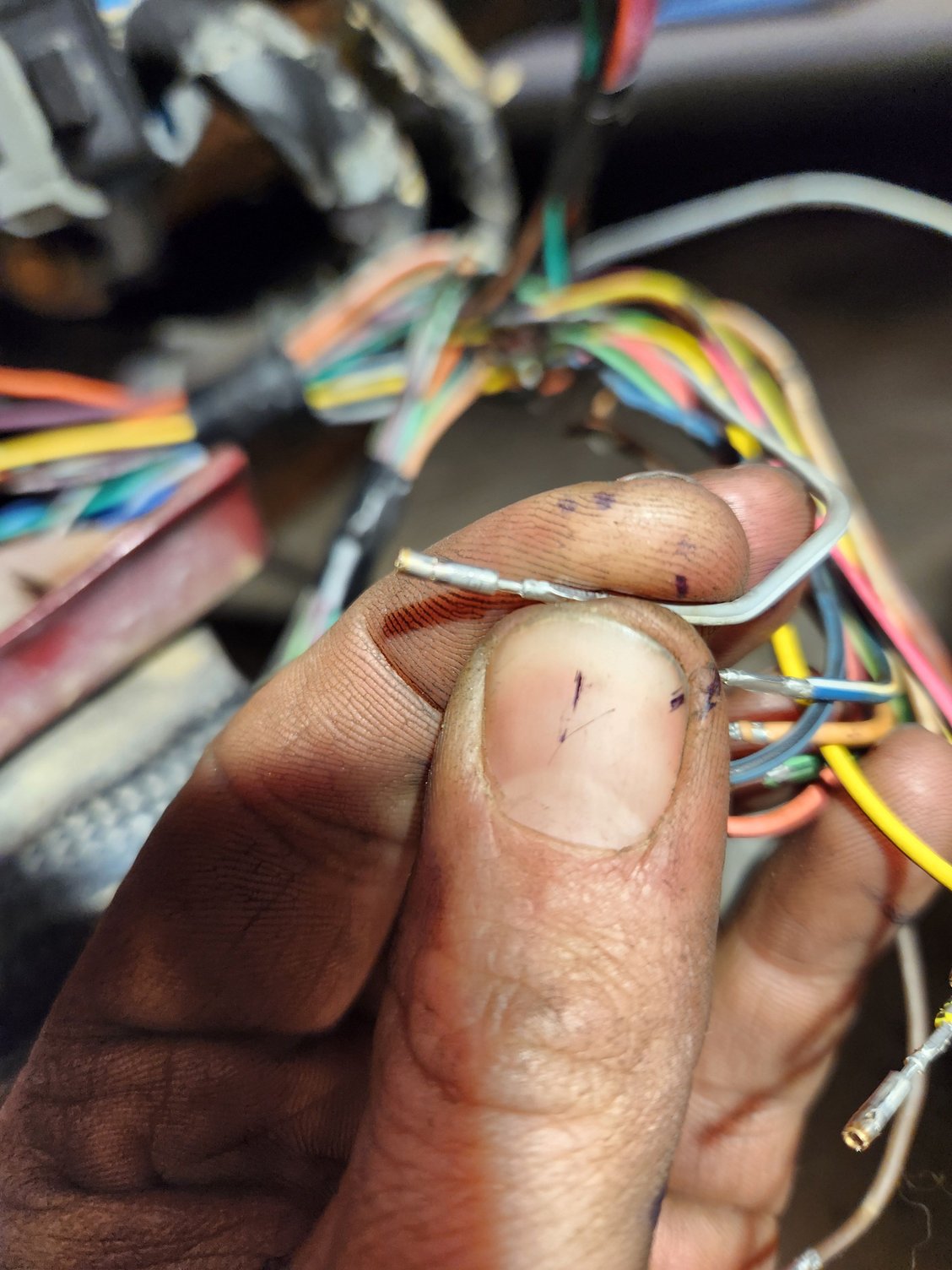 Here you can see how little it collapse the connector. Just enough for a tight fit