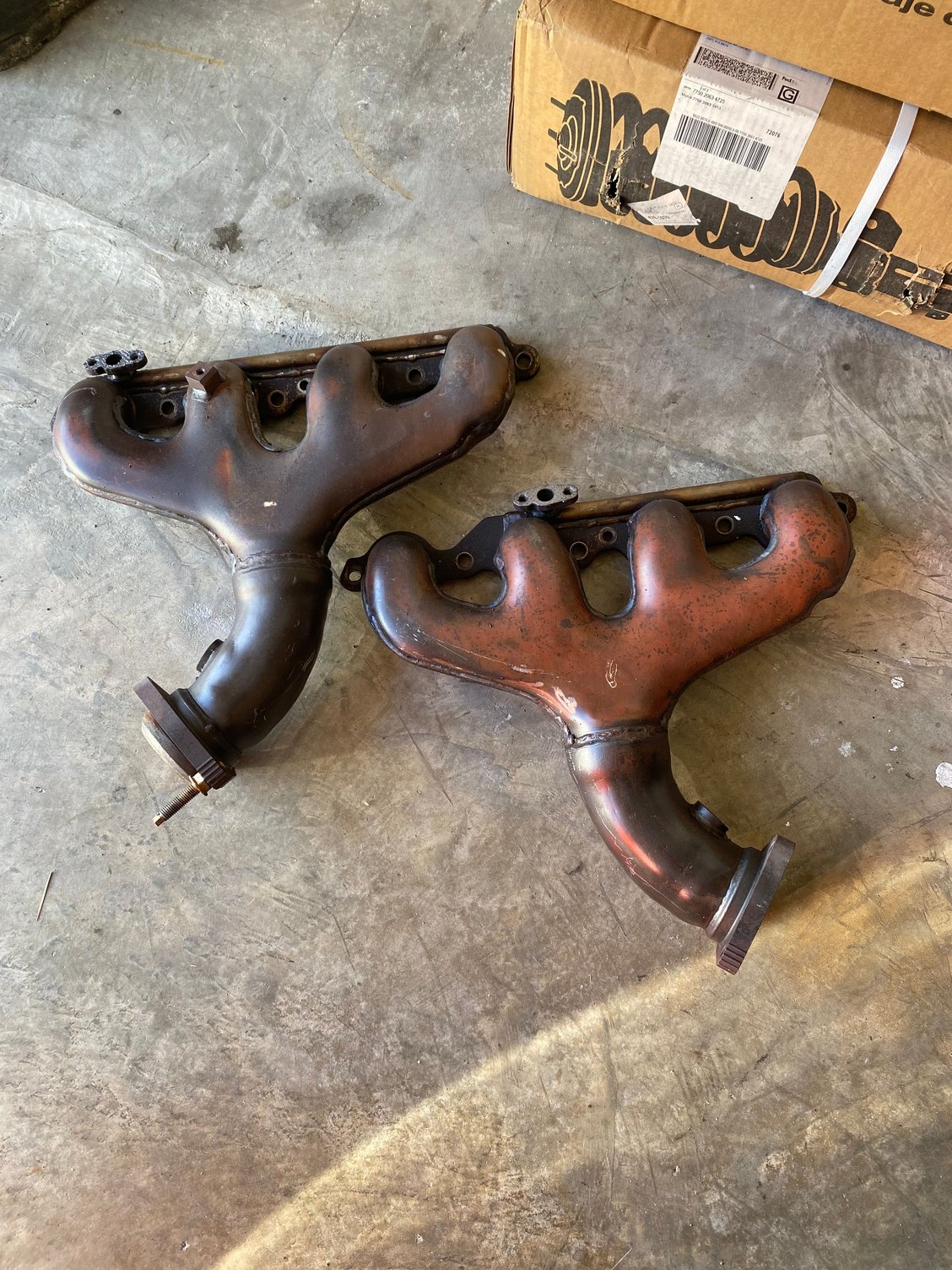 FS (For Sale) C5 corvette stock exhaust manifolds. CorvetteForum