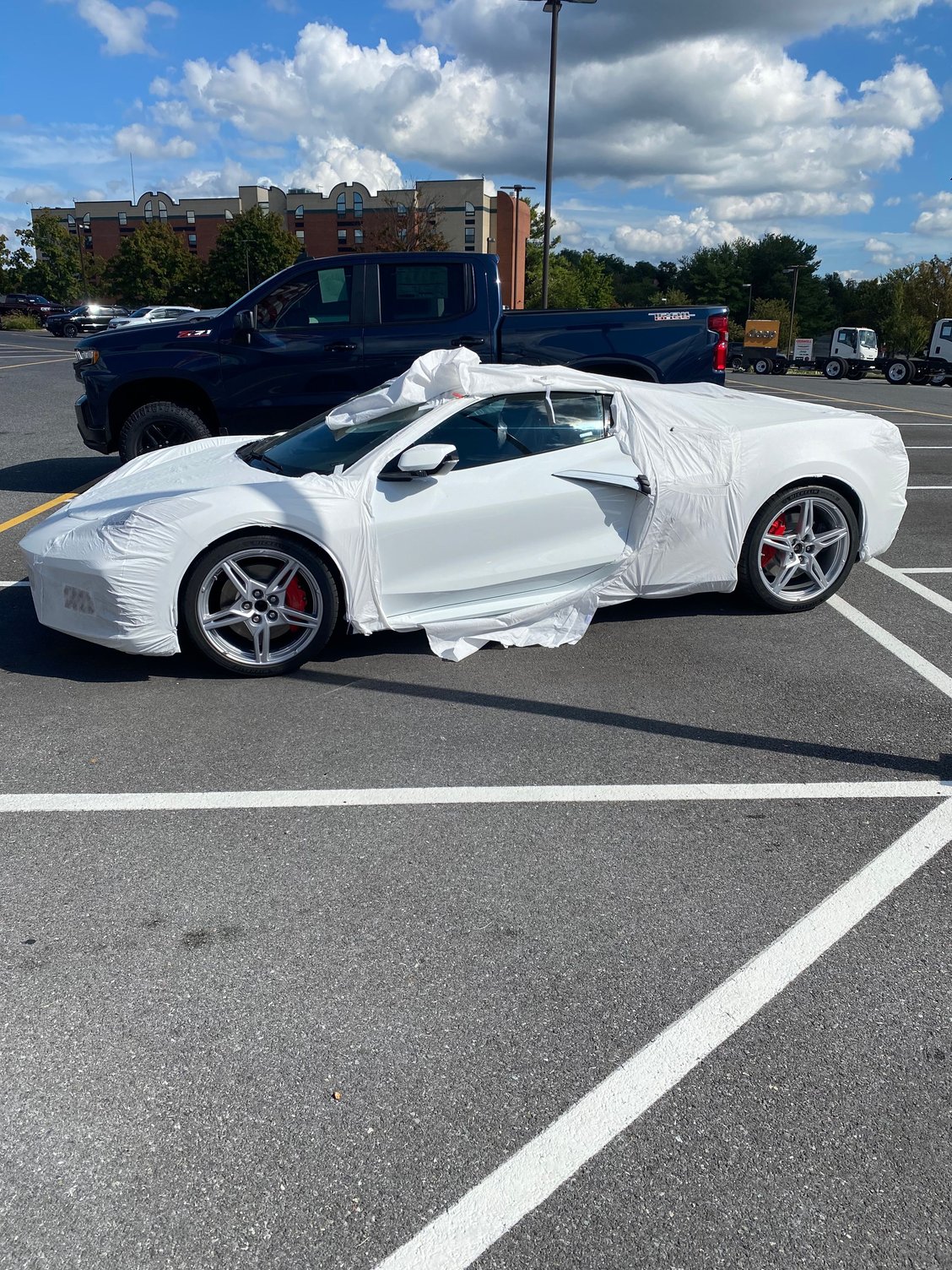 2022 C8 Z51 1LT, Mag ride, White w Red CorvetteForum Chevrolet