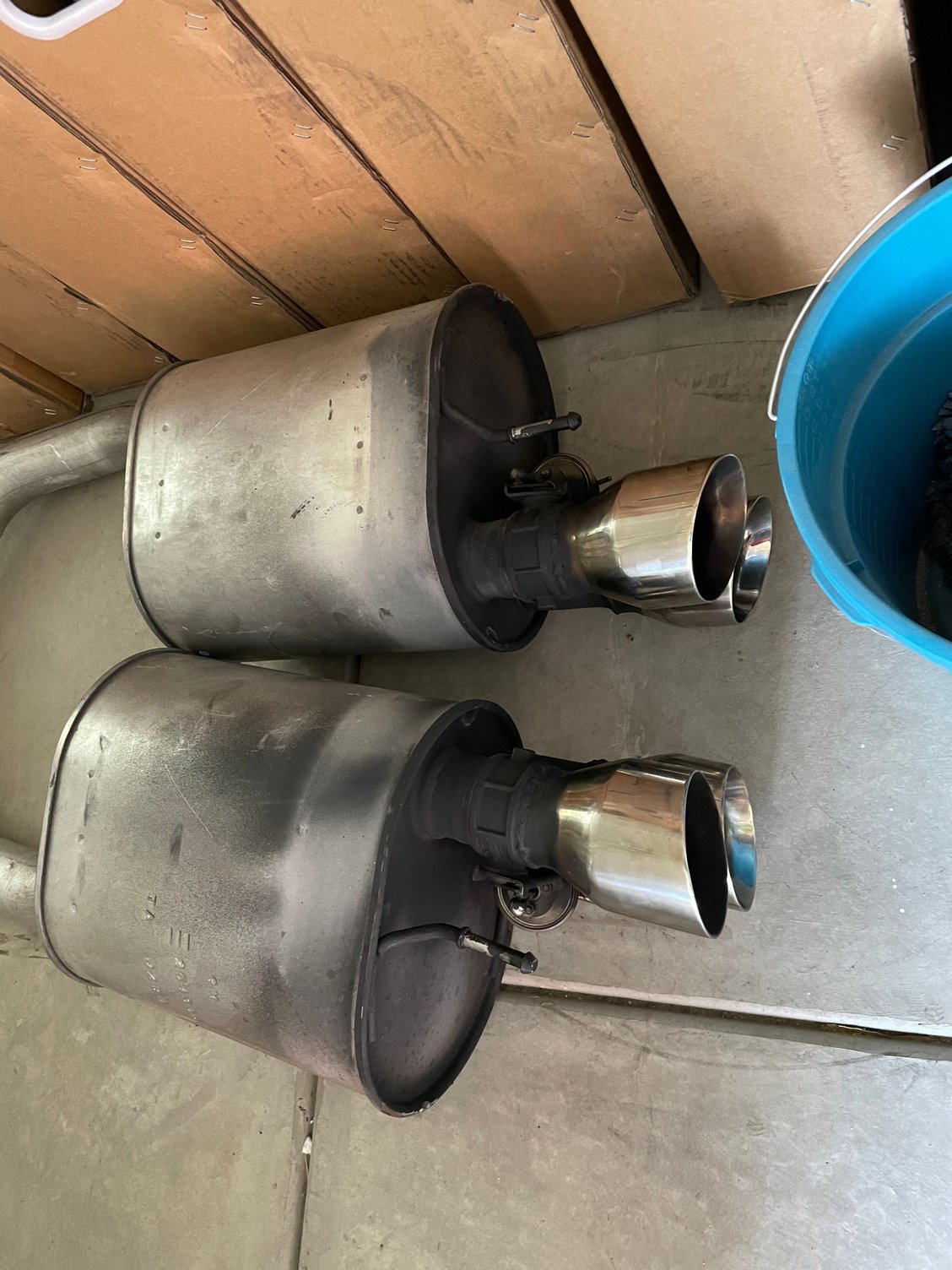 FS (For Sale) ZR1 Muffler with 4” tips welded CorvetteForum