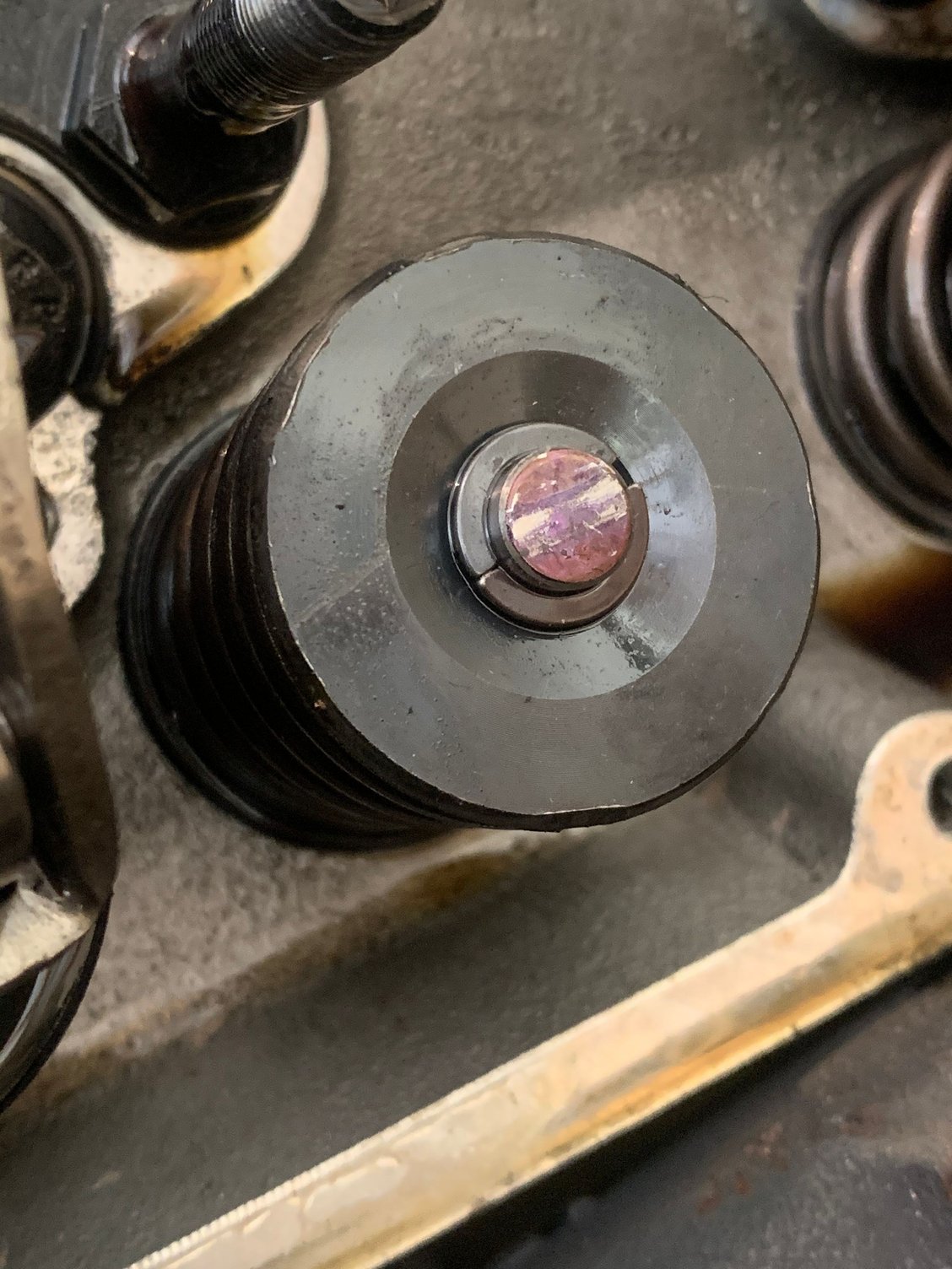 Damaged Valve Stem tip and Rocker arm. CorvetteForum Chevrolet