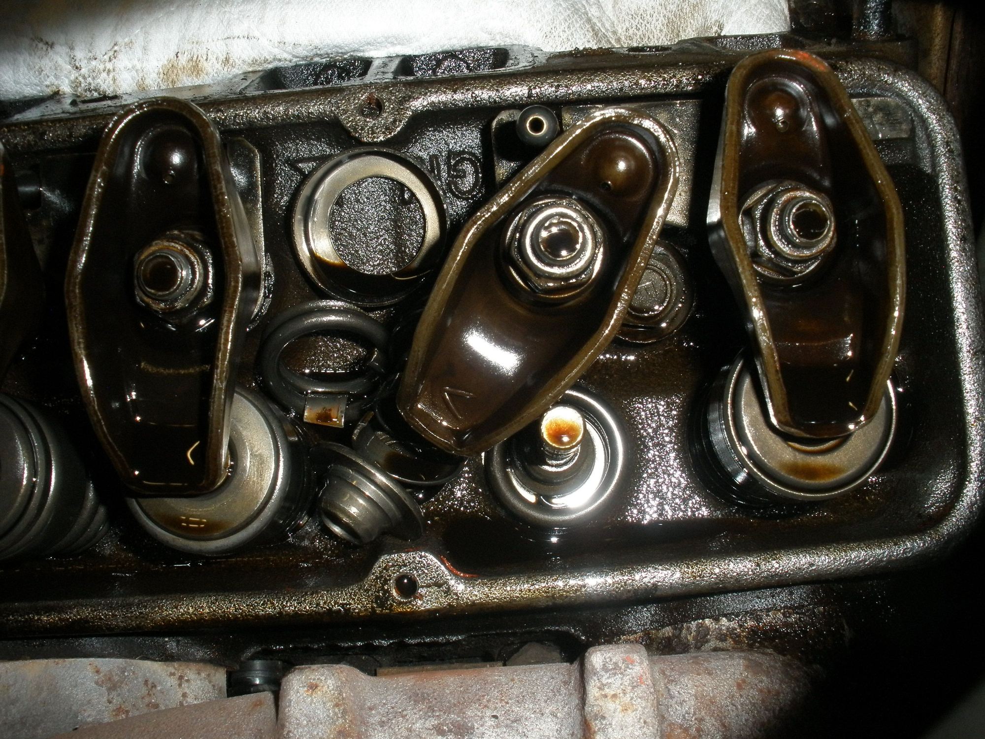 Broken Valve Spring CorvetteForum Chevrolet Corvette Forum Discussion