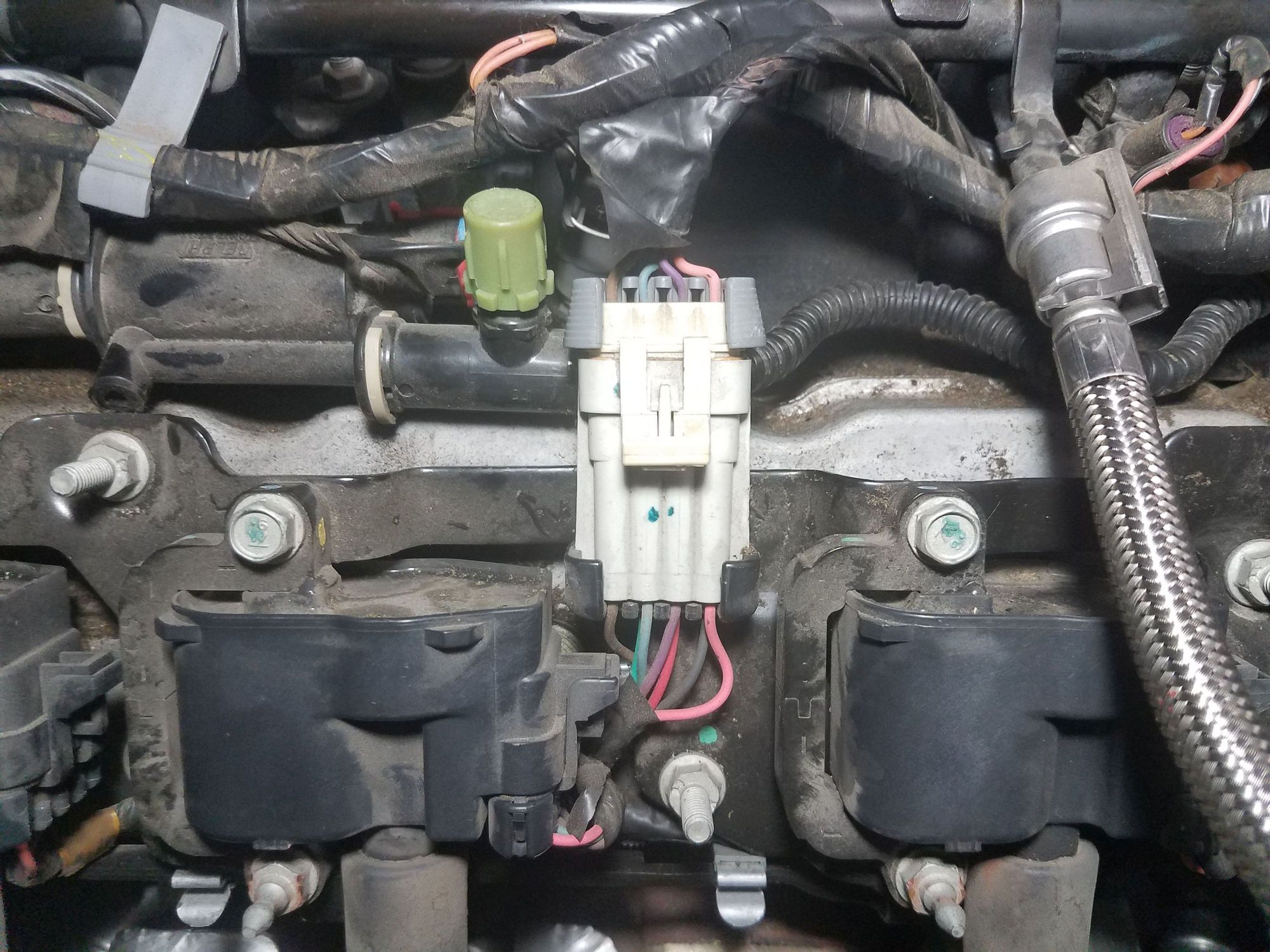 Disconnecting Main Coil Pack Connector CorvetteForum Chevrolet