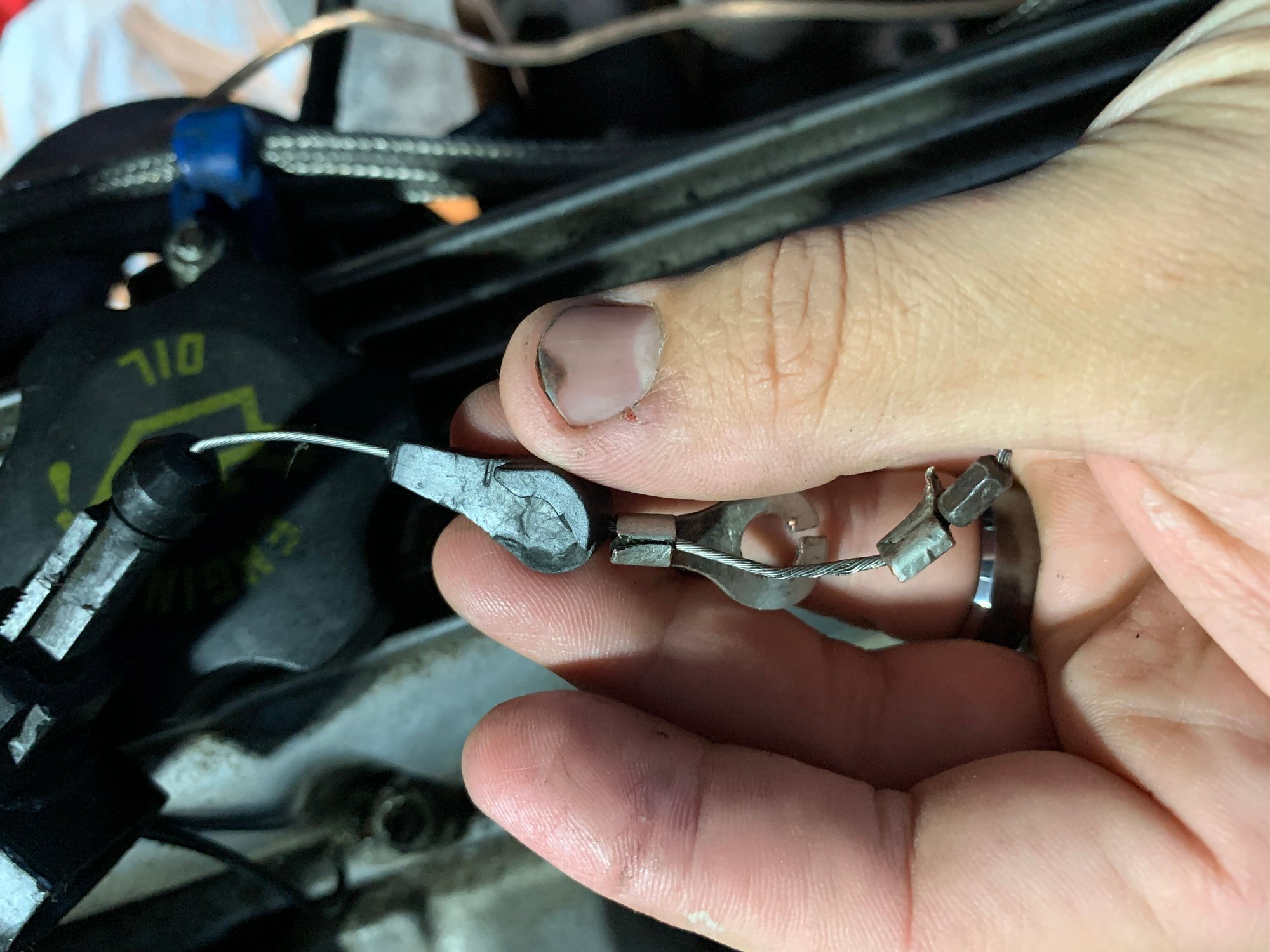 200R4 TV Cable Bracket for Edelbrock Performer CorvetteForum