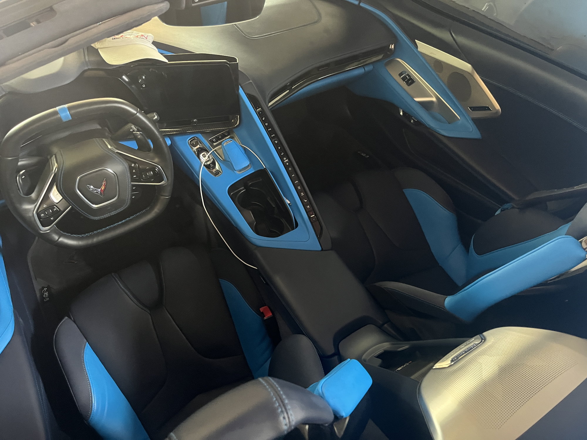 Video: New Corvette Z06 Puts Supercars To Shame in Track Battle -  autoevolution