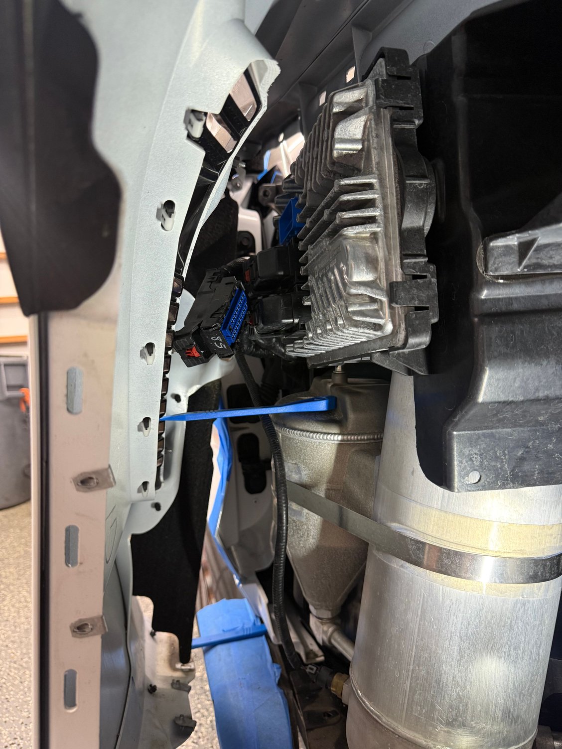 I used my trim tools to hold fender in place