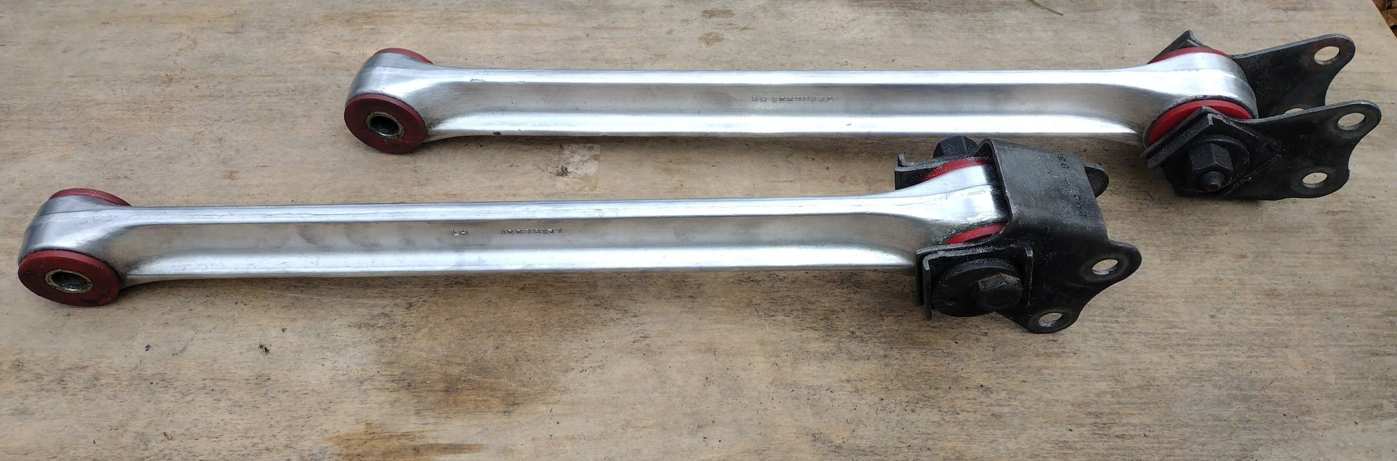FS (For Sale) SOLD Genuine L & R rear strut rods - CorvetteForum ...