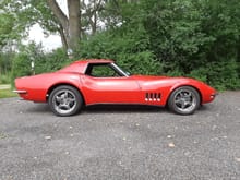 1968 Roadster 
17” wheel tire combo 
Front and rear coilover/ mono leaf spring rear. 