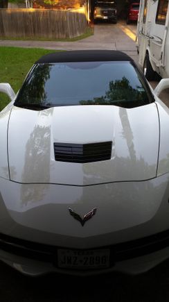 The hood vent cleanly defined: