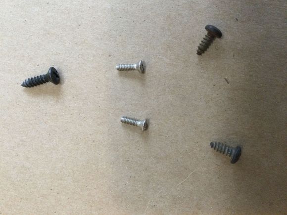 Sorry I don’t have the sizes for the sheet metal screws.
