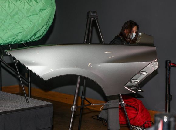 This picture gives me the impression it will be a deeper darker silver and I like it!