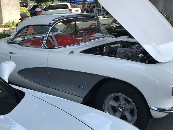 Nice 57 fuelie, don't know if it's real, but it was a beauty.