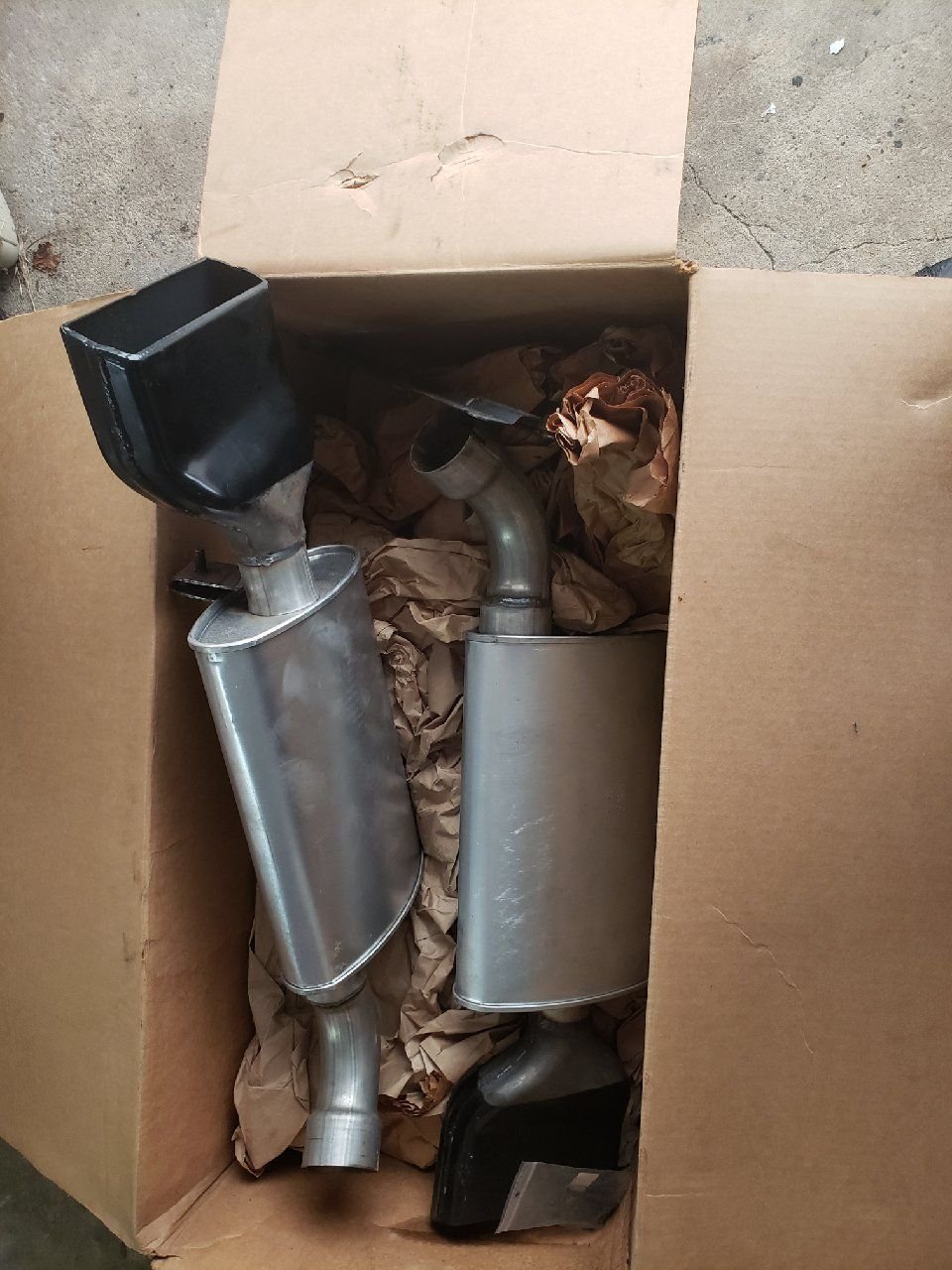 FS (For Sale) 9296 OEM style mufflers nib CorvetteForum Chevrolet