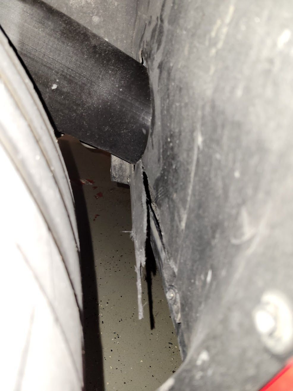 Guide on how to fix cracked inner fender? CorvetteForum Chevrolet