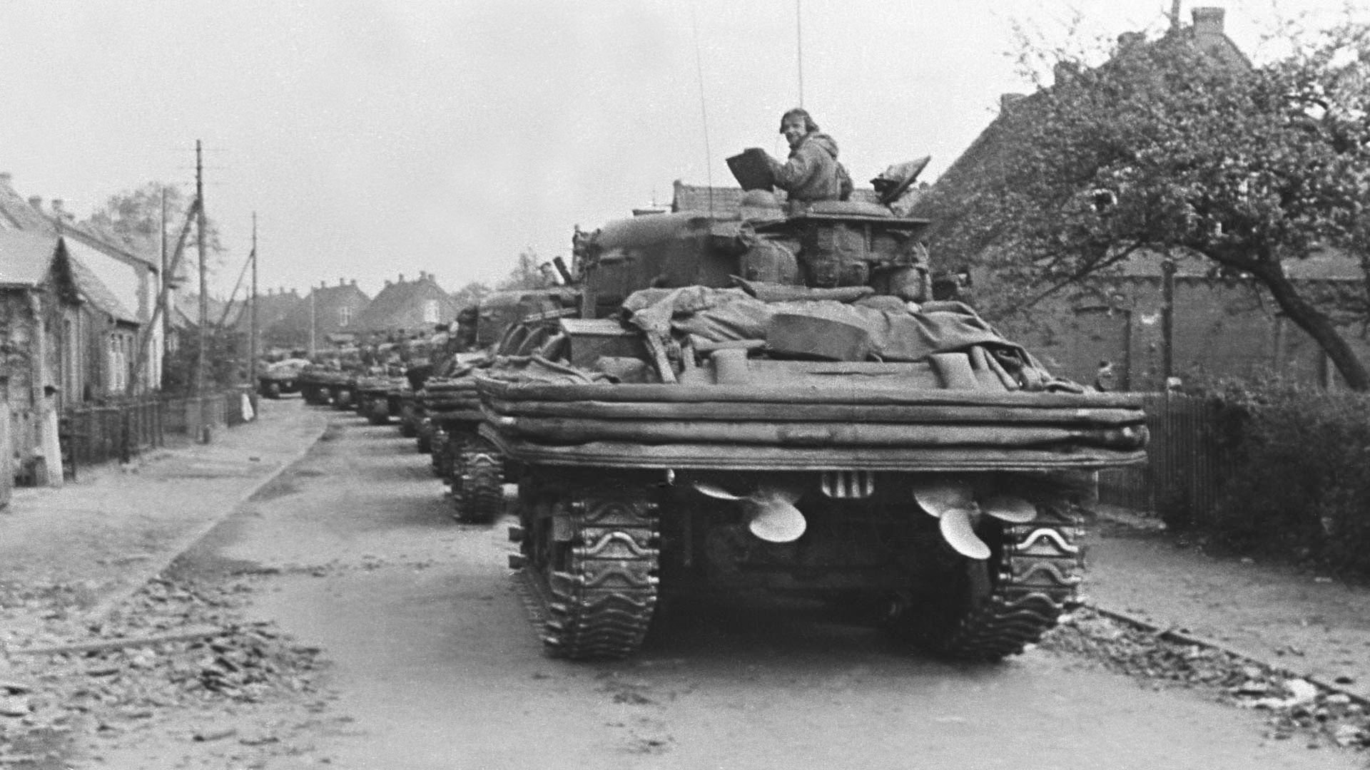 A collection of Duplex Drive tanks.