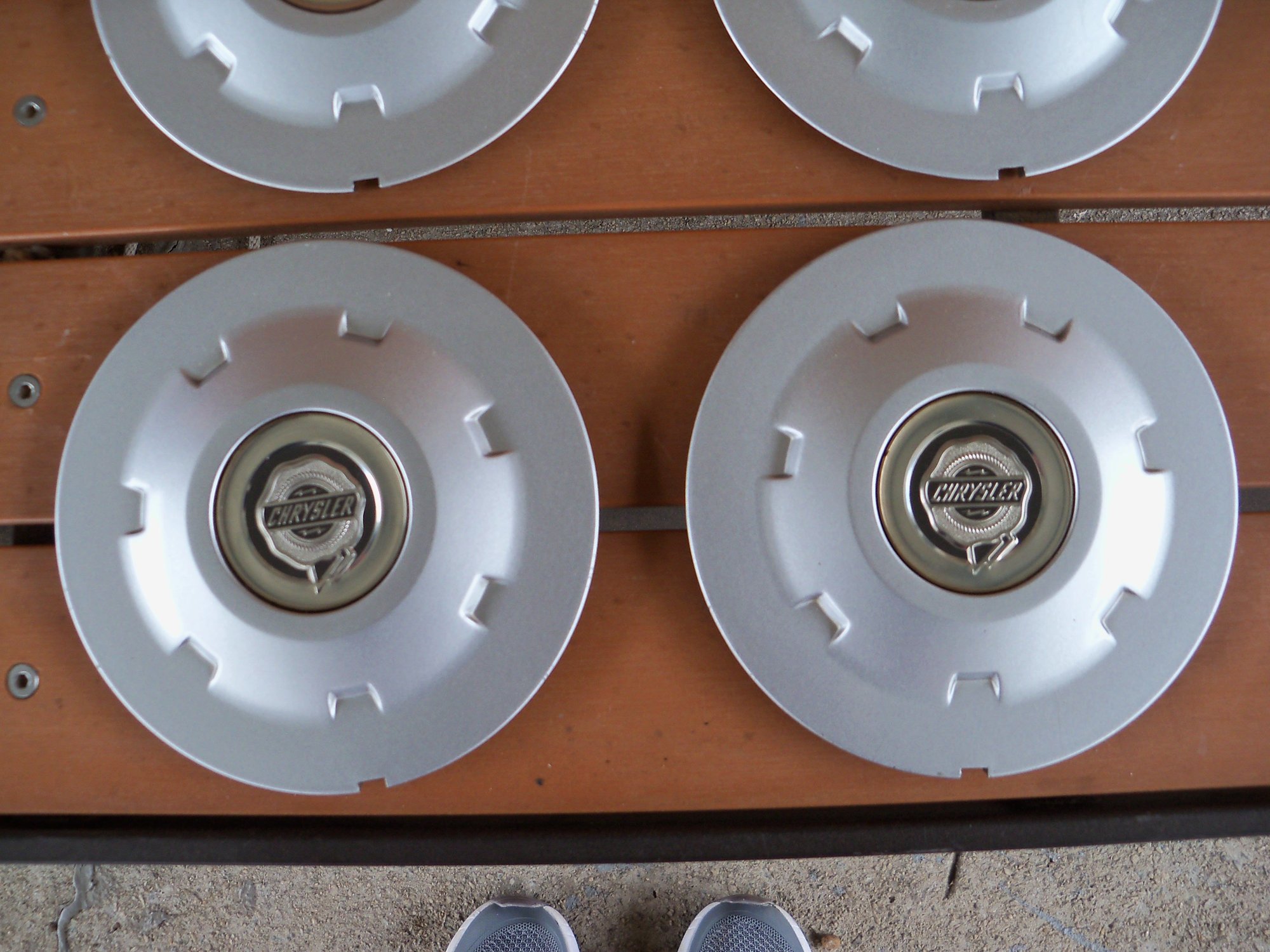 Wheels and Tires/Axles - OEM Rims. Full Set Near Perfect Condition with Caps - Used - 2004 to 2008 Chrysler Crossfire - Powder Springs, GA 30127, United States