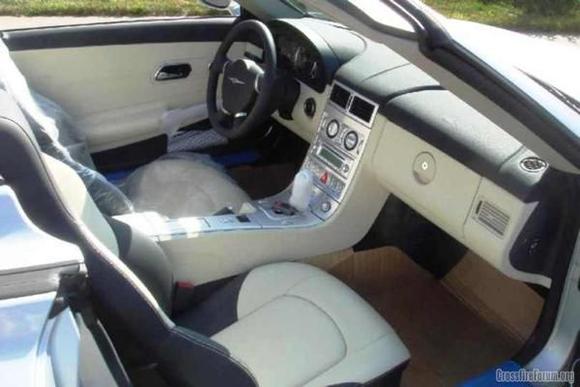 Chrysler Crossfire Interior White