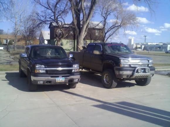 my buddy's 05 1500 next to my truck