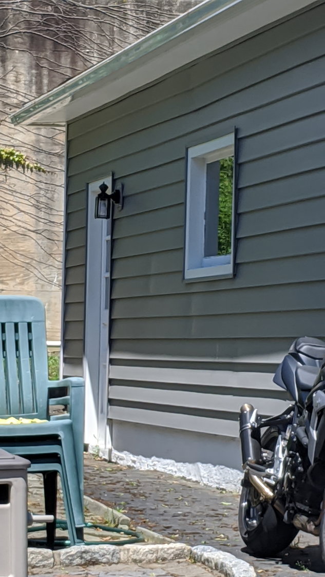 Warped vinyl siding - can't figure this out - DoItYourself ...